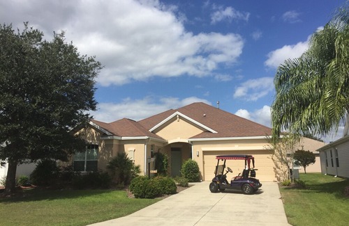 Virginia Trace House | Amazing Location! Close To Lake Sumter Landing! 3Bdrm Villa W/Golf Cart & BBQ