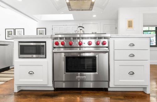 Andover House | Amazing Location, Downtown Charmer 5 Bedrooms, First Floor Master Suite