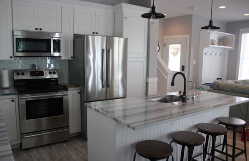 North End Condo | Amazing Location! PRIME location on Wesley. Includes Tags/Chairs/Umbrellas!