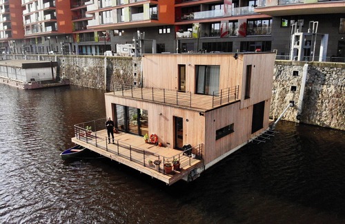 Liben Boat Rental | Amazing luxury 4-bedroom house boat in enchanting Prague - movie screen and BBQ