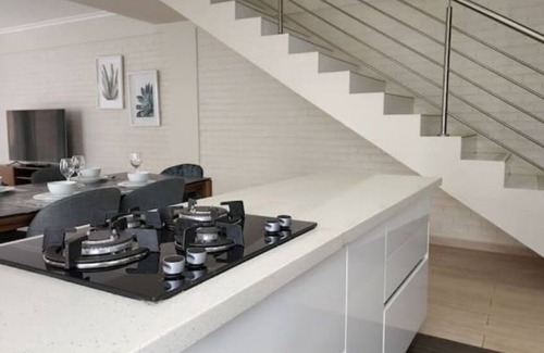 Greendale Apartment | Amazing Luxury, 6 Sleeper Apt inside Sitari Estate