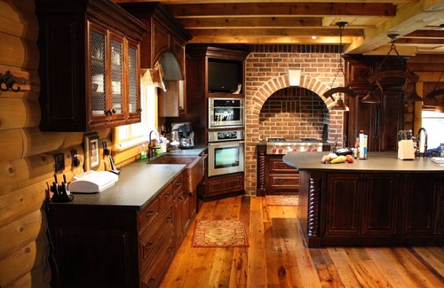 Mammoth Cave House | Amazing luxury lodge experience. Hiking and Horseback riding Heaven