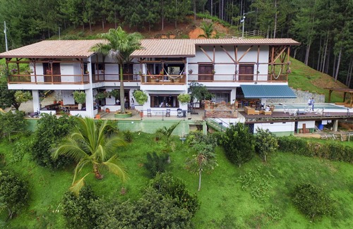 Salgar Villa | Amazing Mansion in the Coffee Zone - 2 h from Medellin!