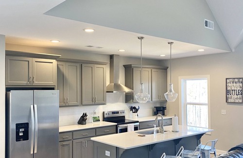 Six Mile House | Amazing Mid Lake Keowee Location and Cove.