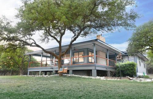 Canyon Lake House | Amazing Modern Farmhouse Retreat w/2 Suites