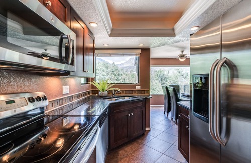 Tucson Condo | Amazing Mountain and Canyon Views! 3 Beds/2 Baths Condo.