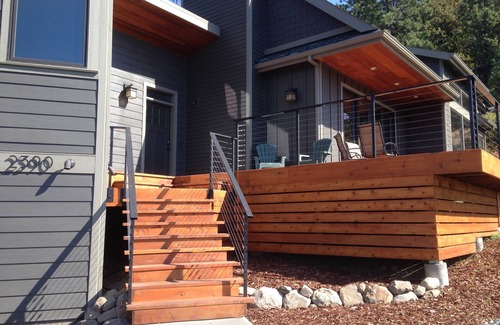 Hood River House | Amazing Mt. Hood and Valley Views at Ziphaus!