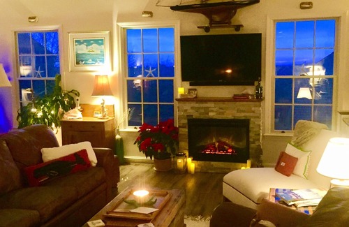 Tom Nevers House | Amazing Nantucket Oasis with HotTub, FireTable, Sauna, Playroom, Close to Beach!