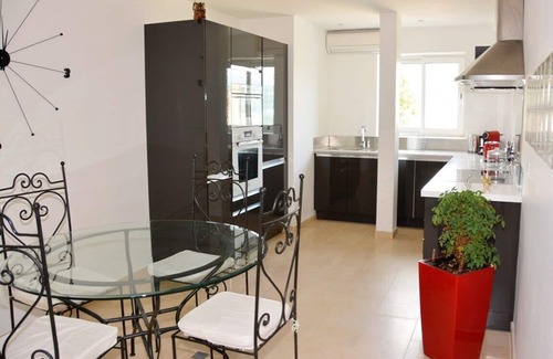 Saint-Laurent-du-Var Apartment | Amazing new 3 rooms - WIFI - AIRCON - SWIMMING POOL - GARDEN