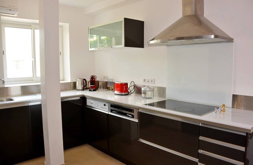 Saint-Laurent-du-Var Apartment | Amazing new 3 rooms - WIFI - AIRCON - SWIMMING POOL - GARDEN