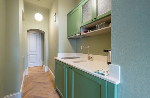 Galata Apartment | Amazing Newly Decorated 1 Bedroom Apt in Galata