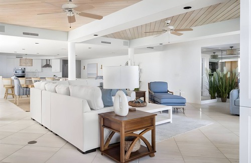 Central Beach Condo | AMAZING OCEAN FRONT - TOP FLOOR PENTHOUSE- PLUS PIER - 3BDRM/4BATH - 3,600 SF