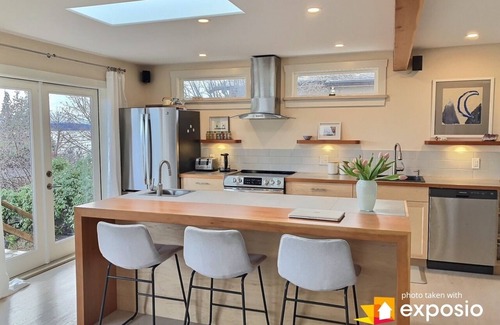 Union Bay House | Amazing Ocean View; Stylish Home