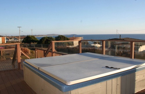 Bodega Bay House | Amazing Ocean View, Walk To Beach, Cozy Carmet Cottage