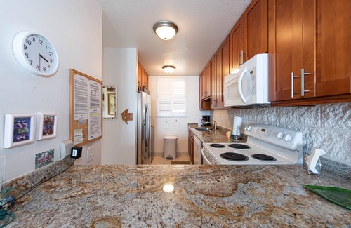 Maalaea Condo | AMAZING OCEANFRONT MAUI - Watch the whales right from the balcony