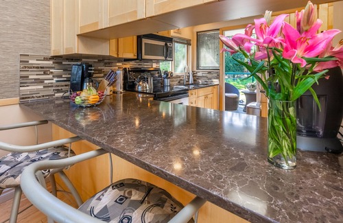 North Oyster Condo | Amazing Oceanview Condo w/Air conditioning , 2 Kayaks, Hot tub & Pool