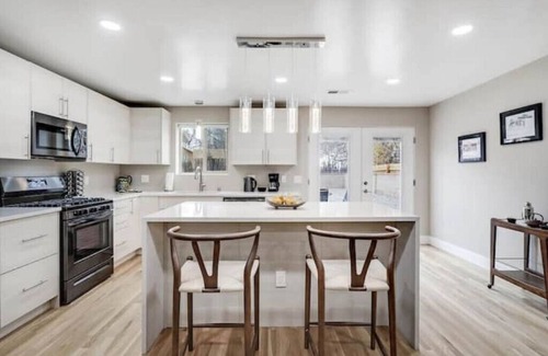 Sawmill Area House | Amazing Old Town Getawaynnnn