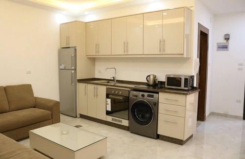 Al Abdali Apartment | Amazing one Bedroom Apartment in Amman, Elwebdah 5