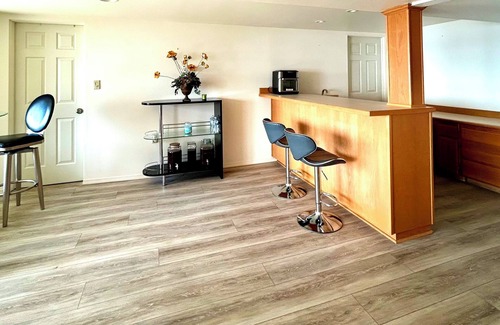 University Place House | Amazing Panoramic Water Views, Enjoy Sunsets & Relax in Tacoma area
