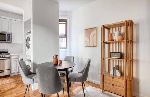 Windsor Terrace Apartment | Amazing Park Slope 2BR w/W/D, nr Prospect Park, by Blueground