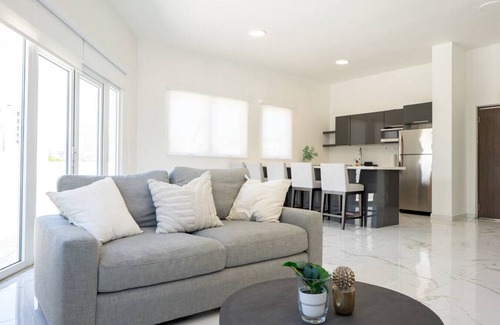 Parque Apartment | Amazing PH-The Capital San Juan!