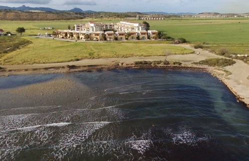 Gastria House | Amazing Pool View 1 Bedroom Unit