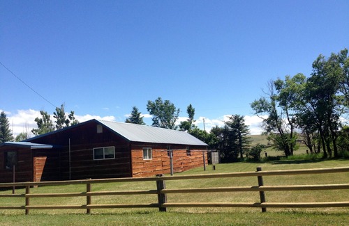 Big Timber House | Amazing property & location- abt 60 acres on Yellowstone River! 4 bedroom,2 bath