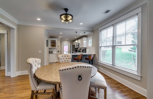 Eagan Park House | Amazing, remodeled, charming getaway w/swimming pool, close to fun and dining!