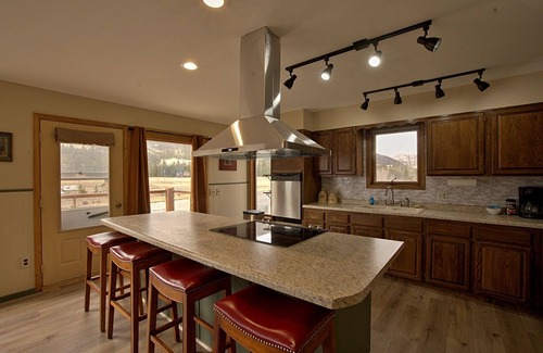 Creede House | Amazing River Views- Game Table- 5 min from Creede