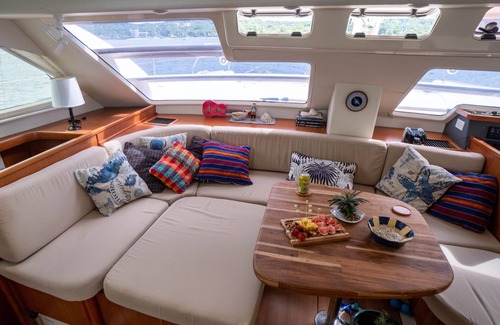 Antoneys Cay Boat Rental | Amazing Sailboat Vacation! All-Inclusive Catamaran Charter Roatan