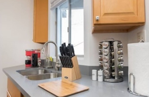 Wright Area Action Group House | Amazing Santa Rosa Wine Escape Home