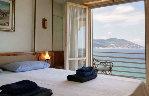 Laigueglia Apartment | Amazing sea view