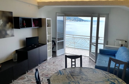 Laigueglia Apartment | Amazing sea view