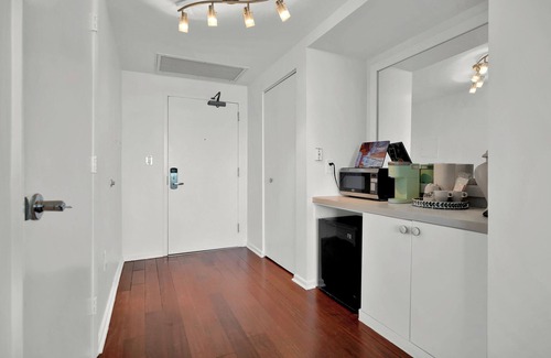 Coconut Grove Apartment | Amazing SEA VIEW Studio