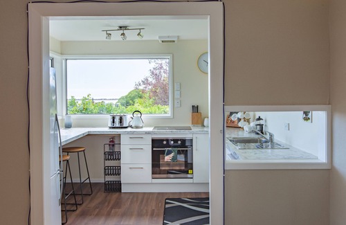 Mount Pleasant House | Amazing sea views 4 bdrm + garden, 10min to town