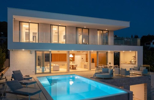 Primosten Burnji Villa | Amazing Seafront Croatian Villa 5 Bedrooms Villa Primosten Pearl Phenomenal Sea Views & Private Infinity Pool