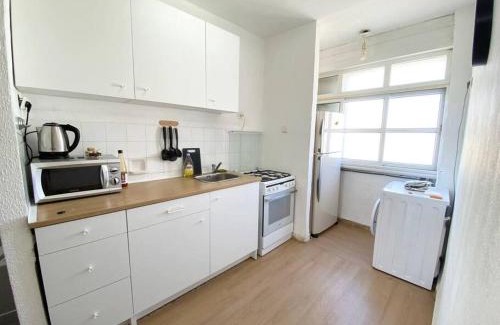 Kiryat Yam Apartment | Amazing see breeze in Kiryat Ym