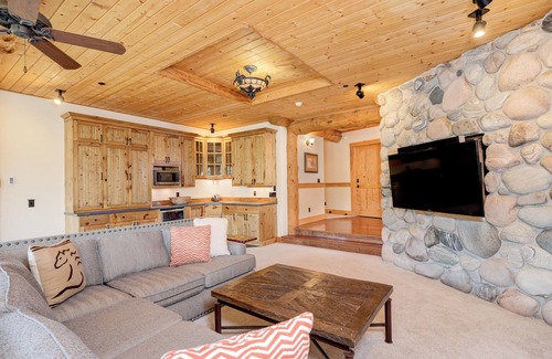 Big Sky Ski Chalet | Amazing Ski In/Out in Heart of Moonlight Basin - Big Sky