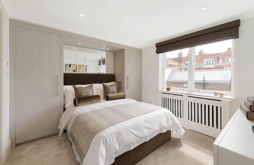 South Kensington Apartment | Amazing South Kensington Apartment