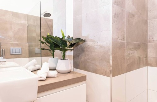 Flemington Apartment | Amazing Space to Unwind