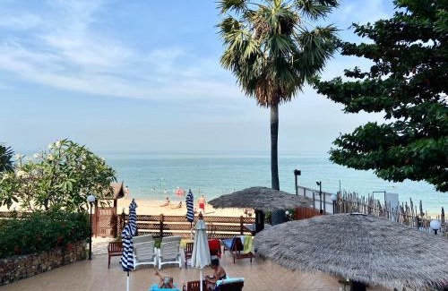 North Pattaya Apartment | Amazing Spacious Seaview Condo