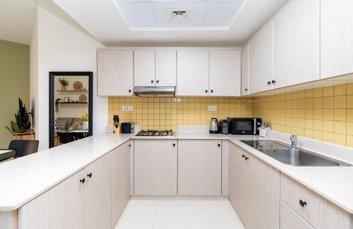 Bab Al Bahr Apartment | Amazing Stay With Beach Access & Balcony -rak