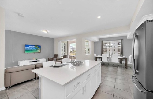 Kissimmee Condo | Amazing Story Lake Resort New Condo