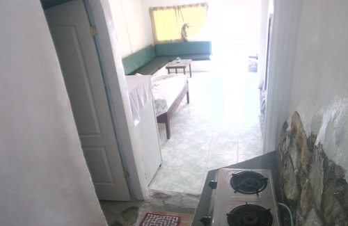 Puerto Galera Apartment | Amazing Sunset Ocean View-DELUXE STUDIO