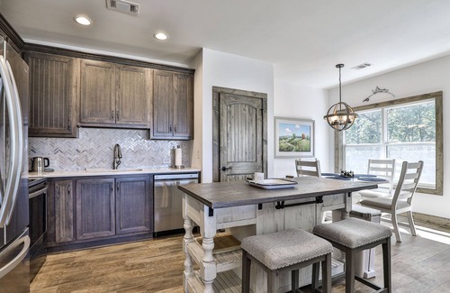 Ellijay Cabin | Amazing Sunset View 4 berm, 3.5 bath, spa, fire pit, overlooking Carter's Lake