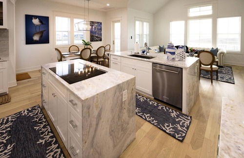 Indian Beach House | Amazing Sunset Views: Bayfront Luxury Home: Short Walk to Beach