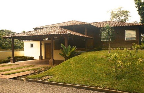Puerto Barrios House | Amazing Three Bedroom Home in Amatique Bay AB001