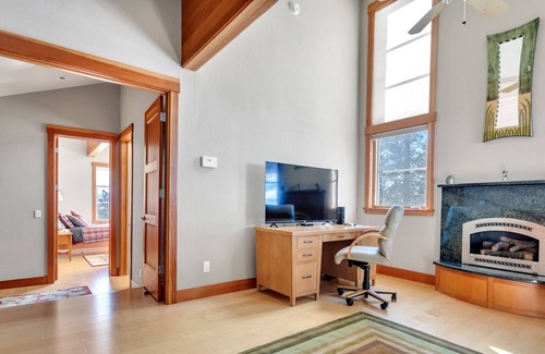 Bear Valley House | Amazing three story cabin! Four fireplaces, private hot tub, snowmobile transportation provided, beautiful and comfortable (Home 359) by RedAwning
