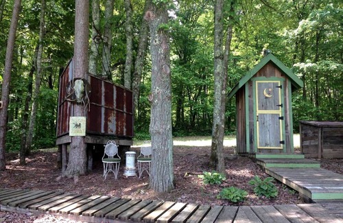 Grandview House | Amazing Tiny House Rental for Unique Romantic Getaways in Tennessee