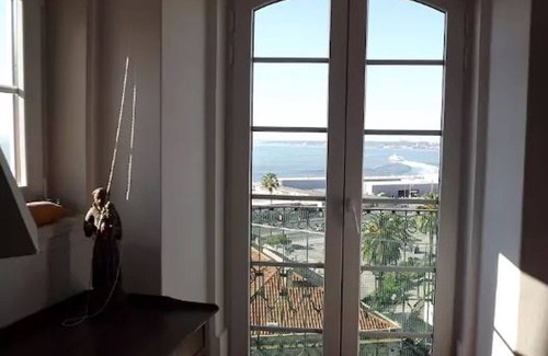 Se Apartment | Amazing top floor apartment - River Views - Free Wifi